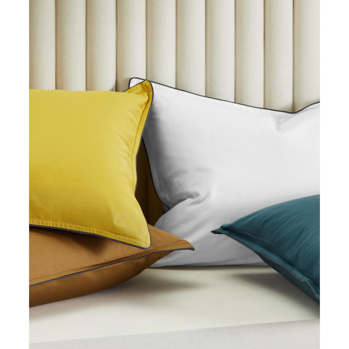 Hylia Washed Cotton Satin Duvet Cover + 2 Pillowcases, Double, White – image 6