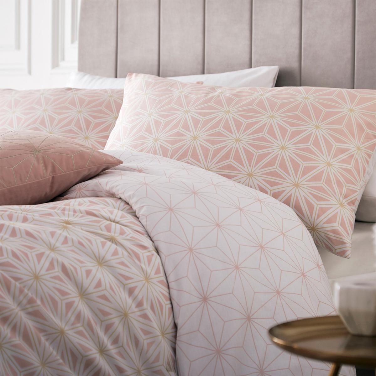 Geometric Starred Duvet Cover Set - Double – image 3