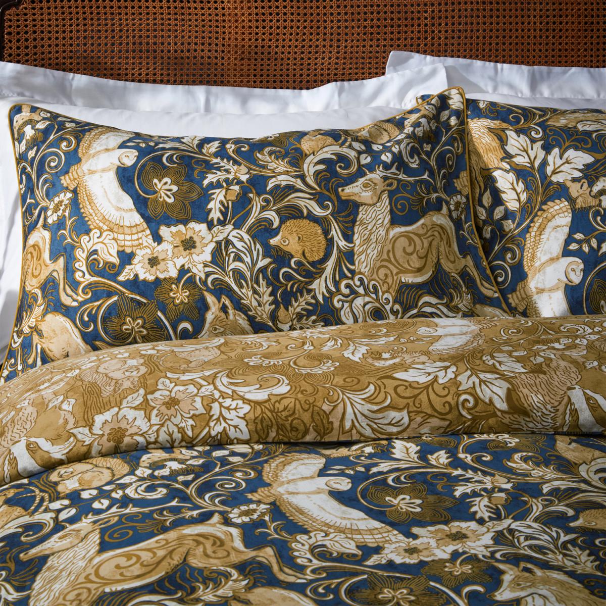 Foxes Hares Duvet Cover Set - Blue / Double – image 2