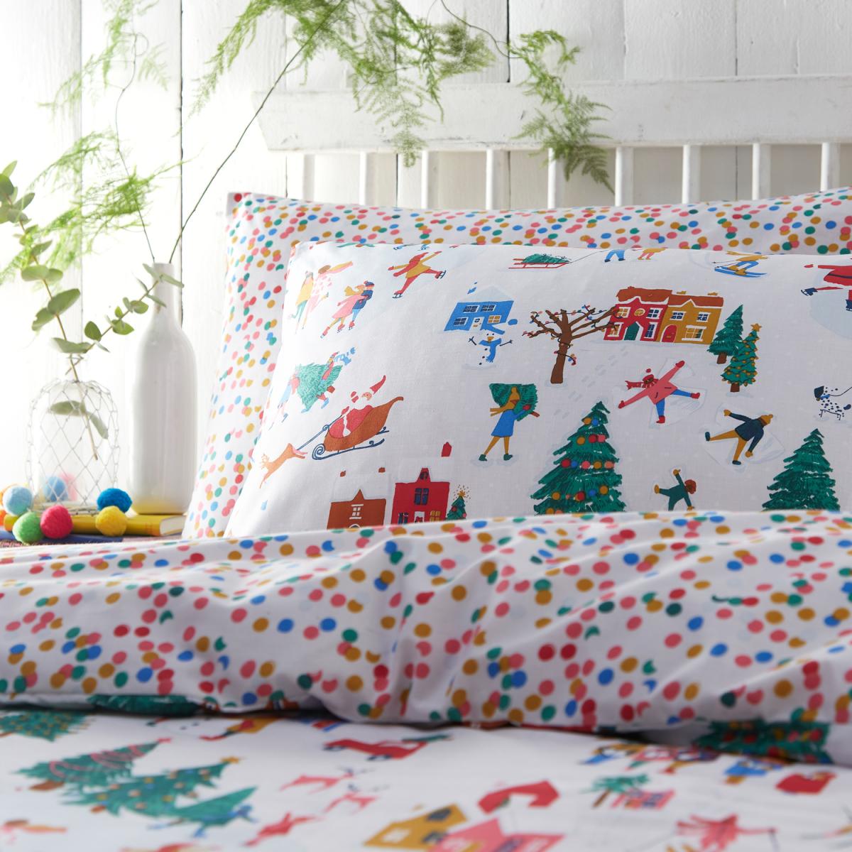 Festive Neighbourhood Duvet Cover Set - Multicolour / Double – image 4