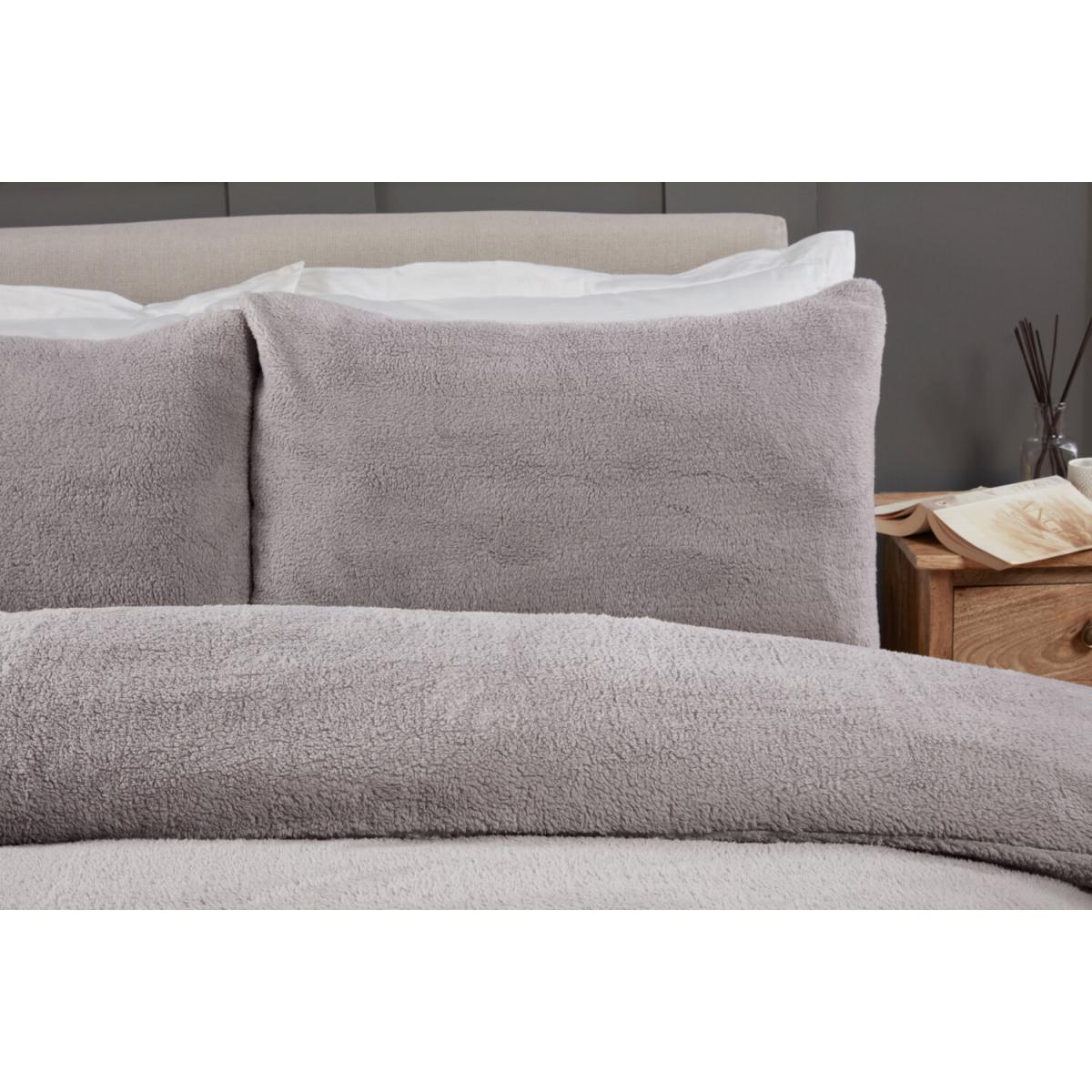 Teddy Fleece Duvet Cover and Pillowcase Set - Silver / Double – image 3
