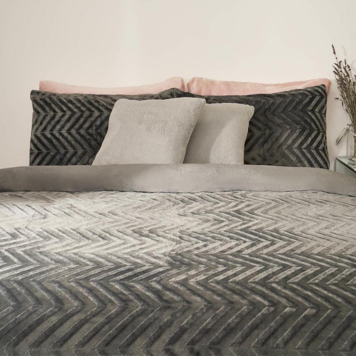 Sienna Herringbone Flannel Fleece Duvet Cover Bedding Set - Grey / Double – image 4