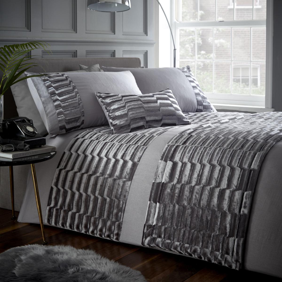 Murray Duvet Set - Stone / Double – image 2