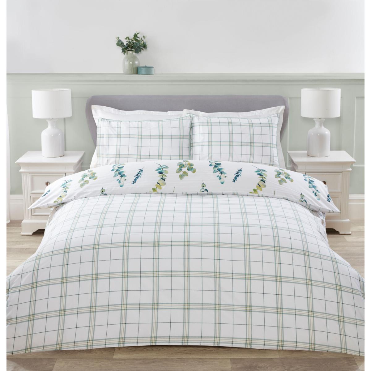 Eucalyptus Spray Duvet Cover and Pillowcase Set - Green / Double – image 2