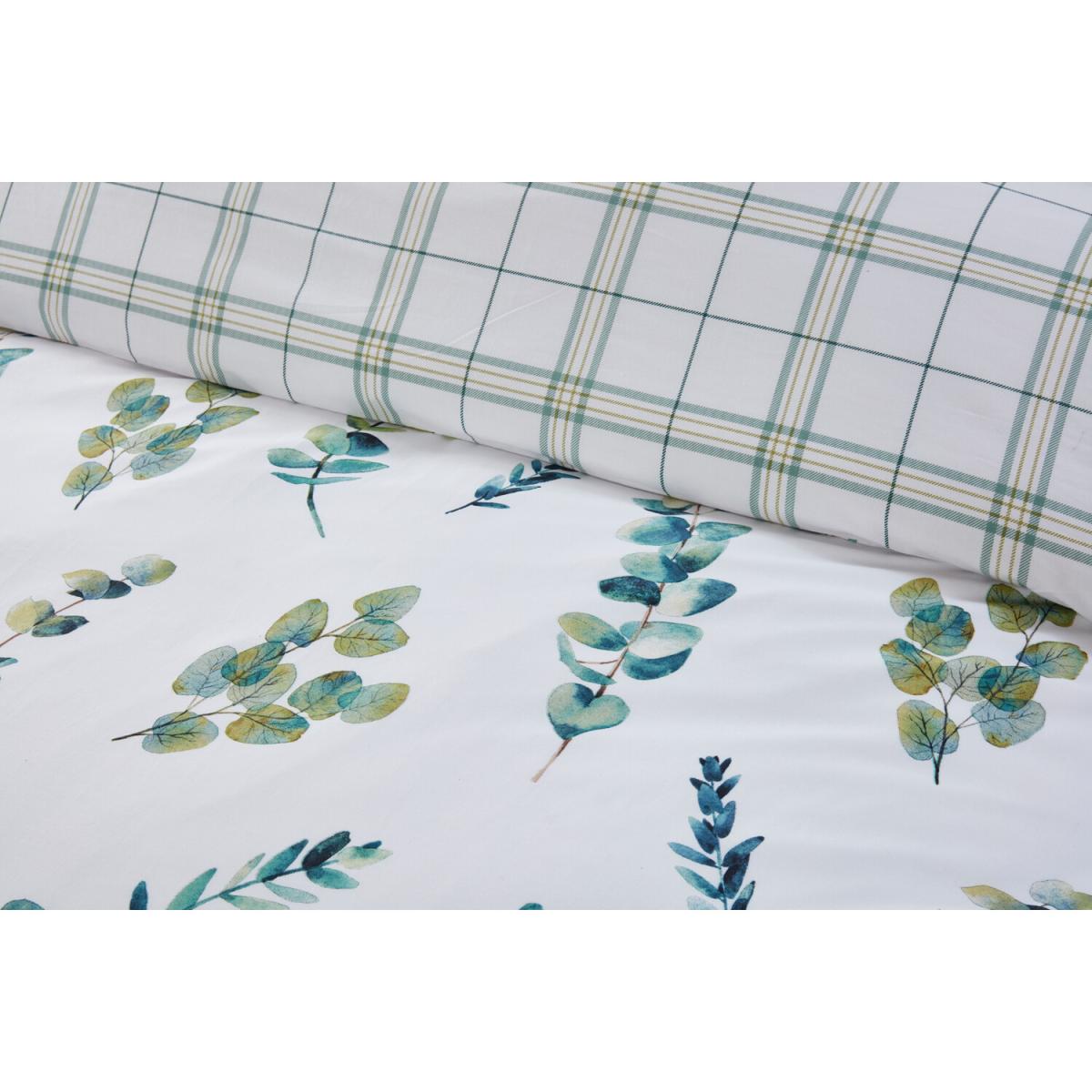 Eucalyptus Spray Duvet Cover and Pillowcase Set - Green / Double – image 5