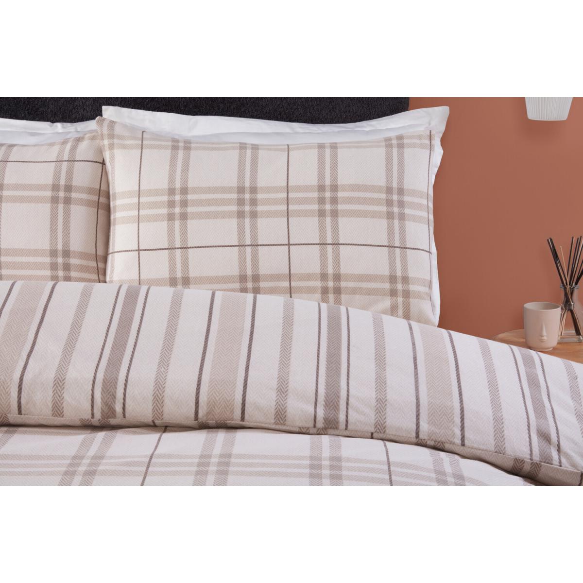 Autumn Check Duvet Cover and Pillowcase Set - Brown / Double – image 4