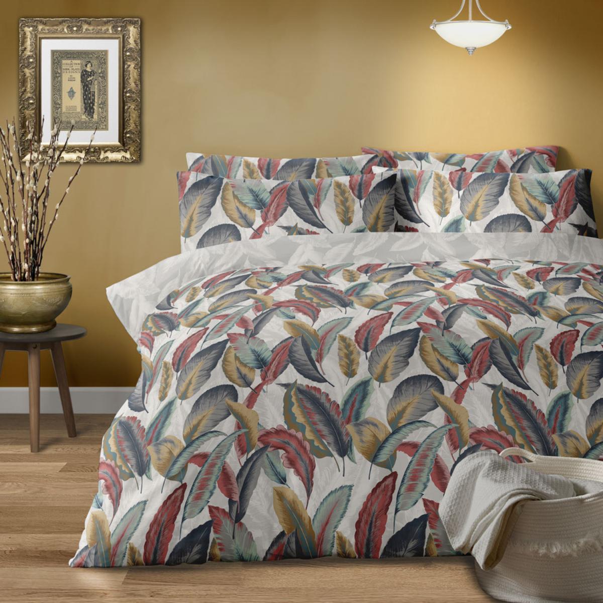 Antique Leaf Red and Grey Duvet Cover Set - Red / Double