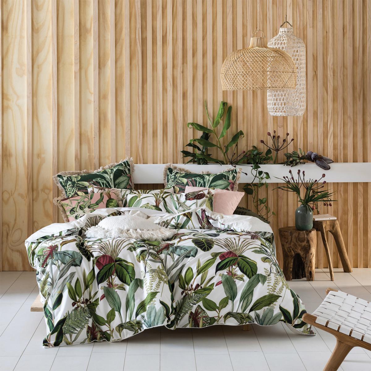 Exotic Botanical Duvet Cover Set - Double – image 1