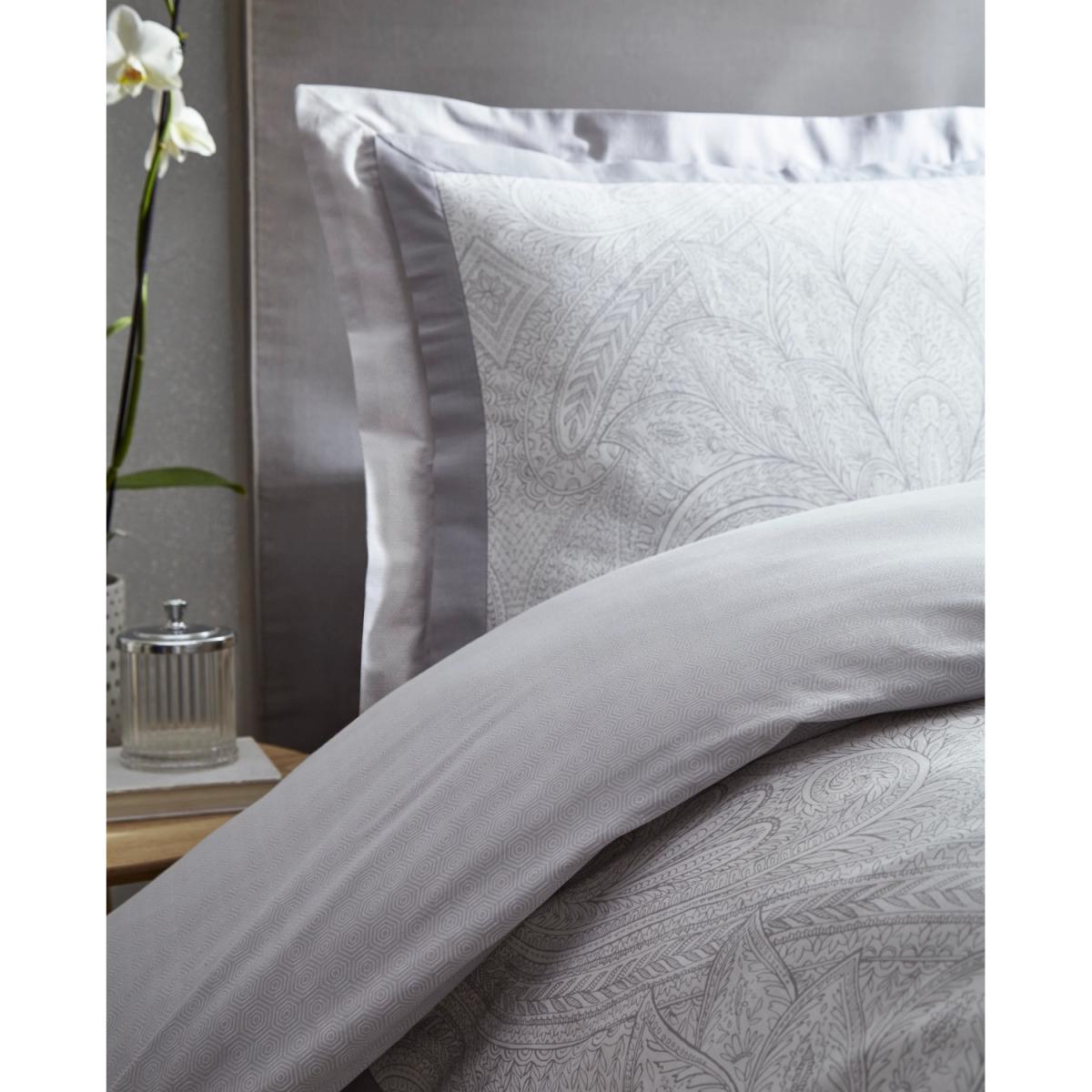 Tatton Duvet And Pillowcase Set - Silver / Double – image 1