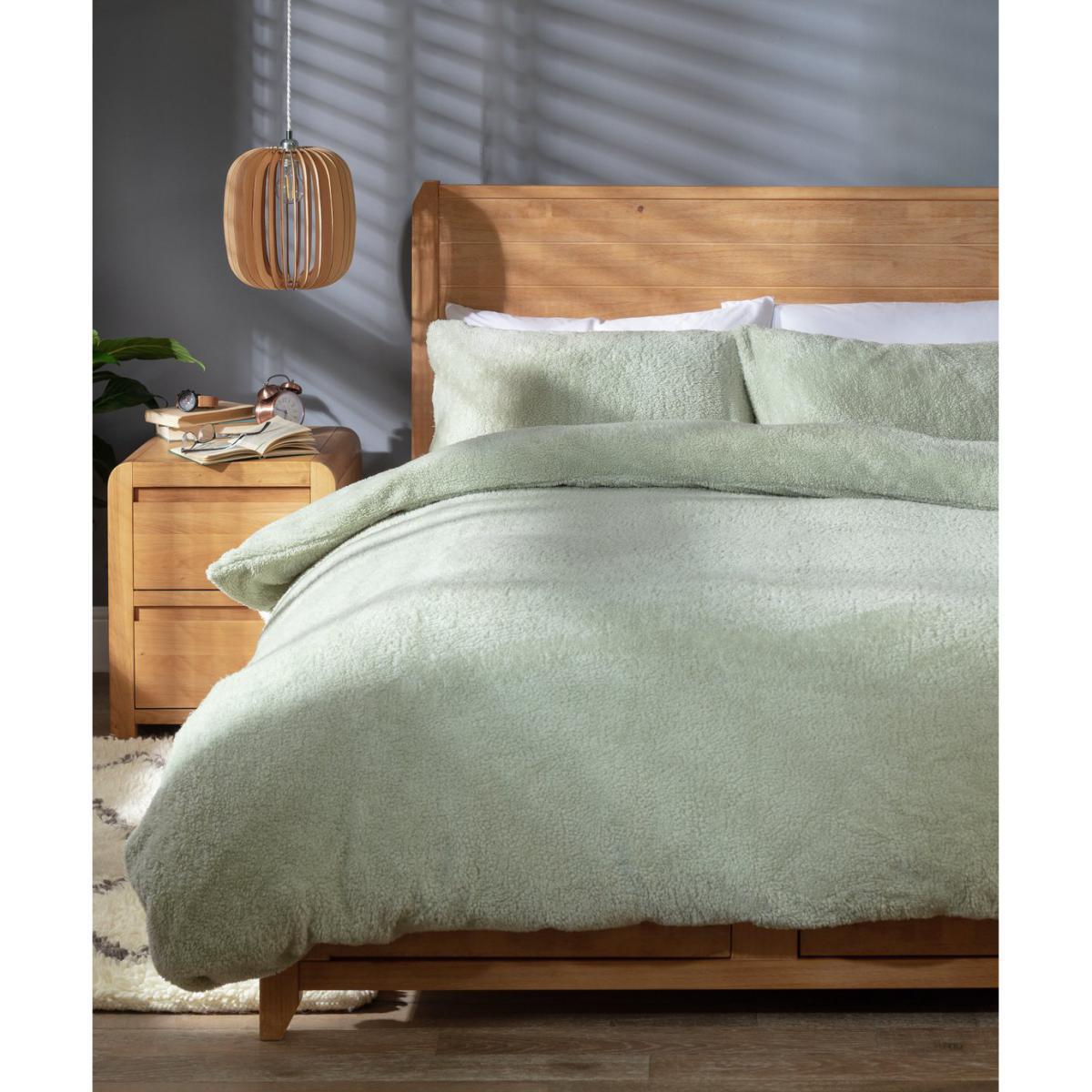 Habitat Sage Fleece Bedding Set - King Size – image 2