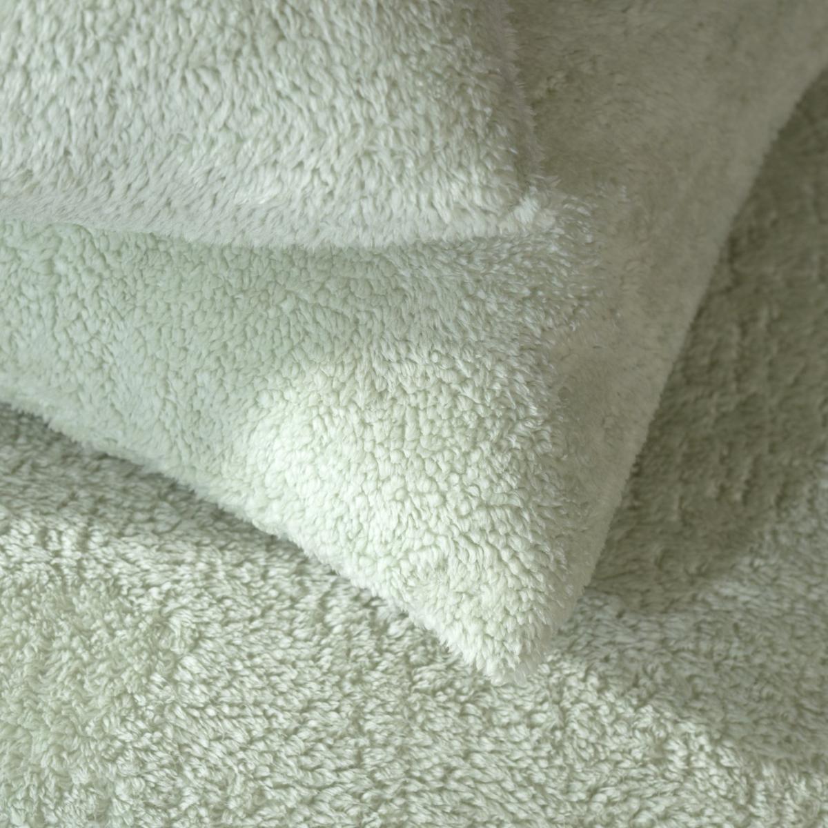 Habitat Sage Fleece Bedding Set - King Size – image 3