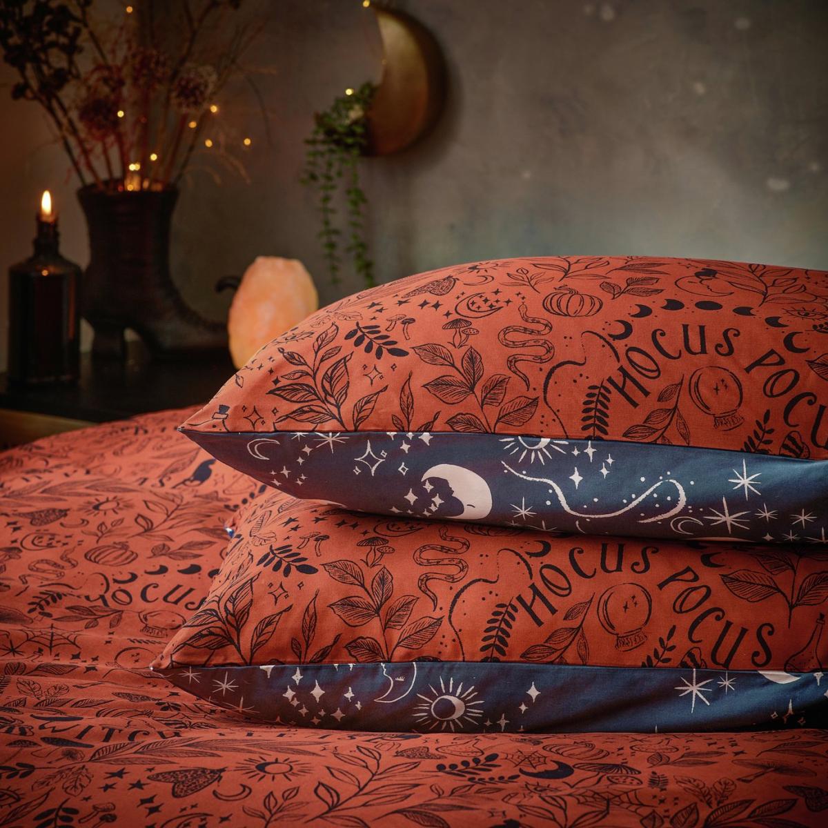 furn. Witchy Vibes Rust Bedding Set - King size – image 2