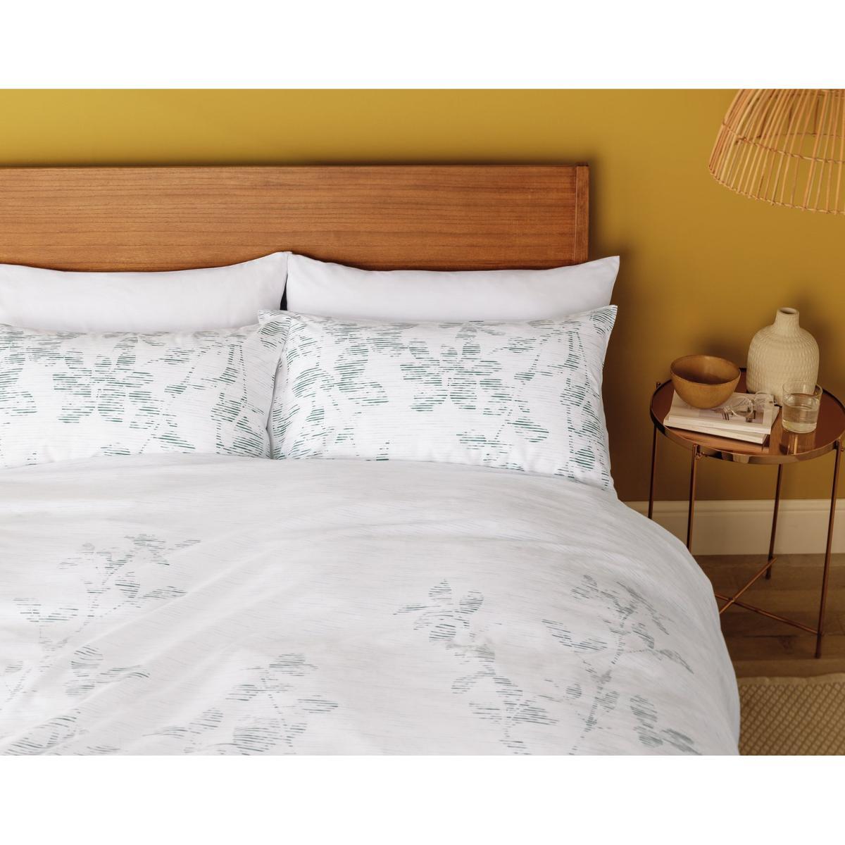 Habitat Textured Look Reversible Bedding Set - Kingsize – image 5