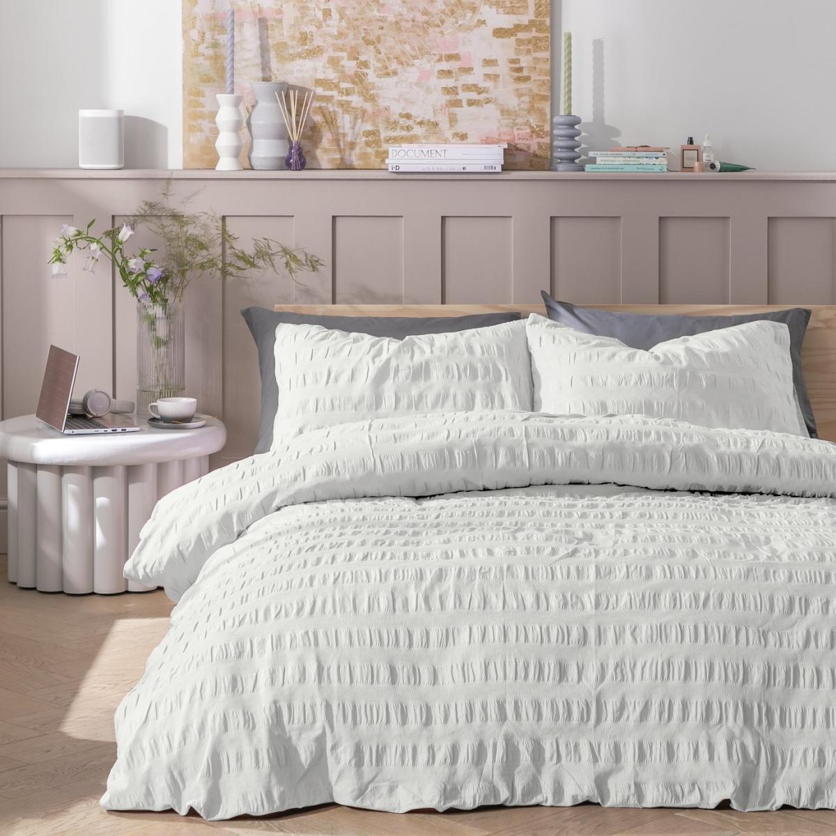 Habitat Widestripe Seersucker White Bedding Set - King size – image 1