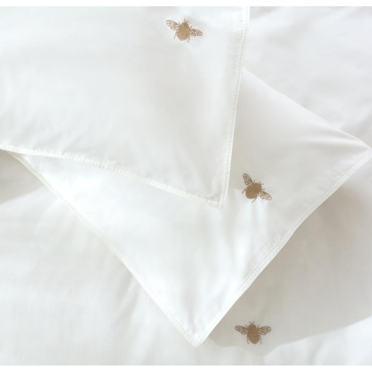 Habitat Herbalist Embroidered Bee White Bedding Set - Single – image 4