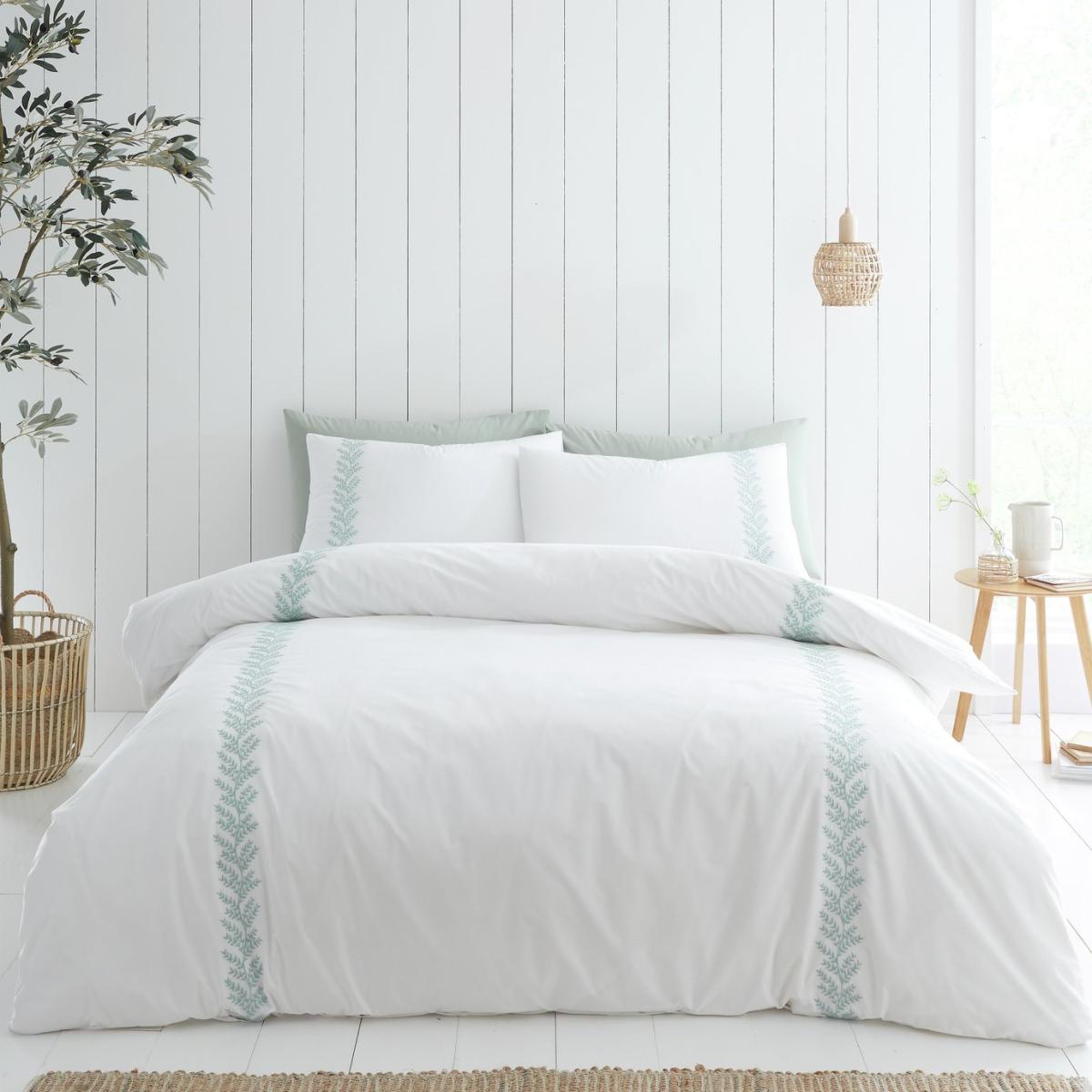 Bianca Cotton Leaf Embroidery White Bedding Set - King size – image 1