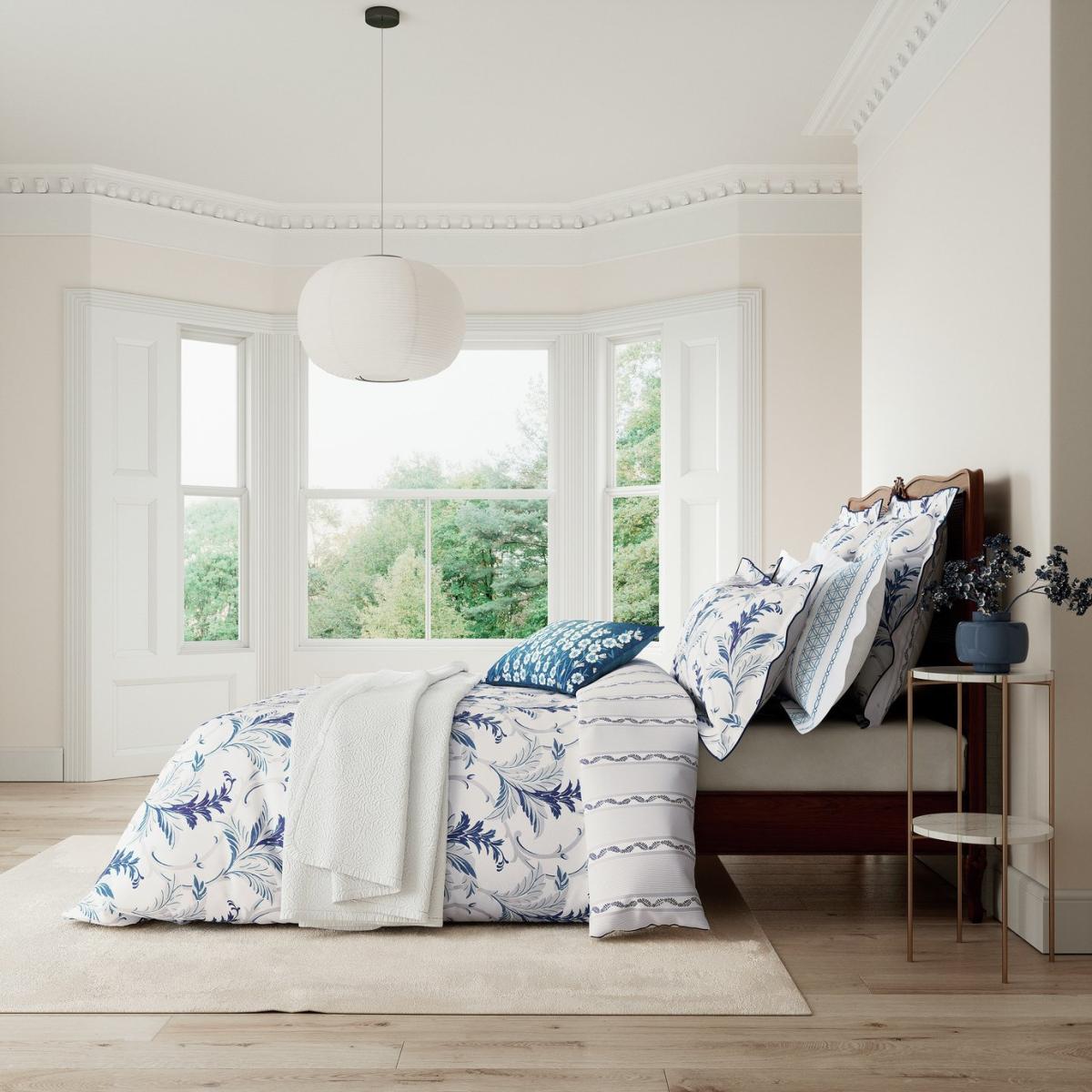 V&A Cotton 200TC Baroque Blue & White Bedding Set- King size – image 2
