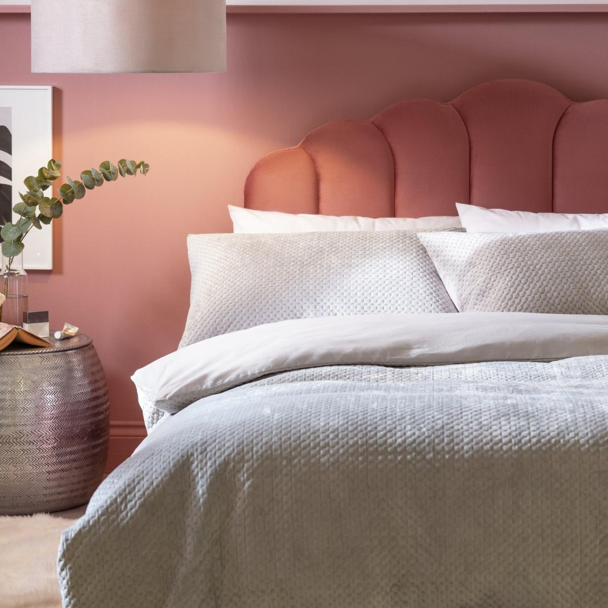 Habitat Pinsonic Velvet Plain Grey Bedding Set - Kingsize – image 1