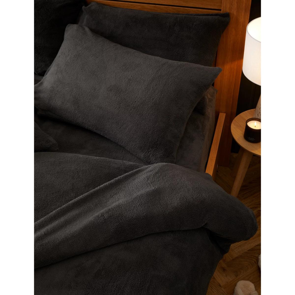 M&S Teddy Fleece Bedding Set - 5FT - Neutral, Neutral,Charcoal,Sand,Cream,Grey,Blush,Slate Blue – image 3