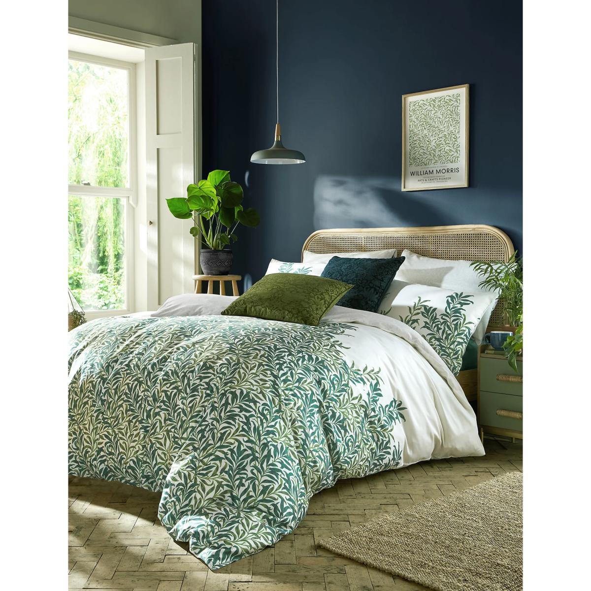 William Morris At Home Pure Cotton Sateen Creeping Willow Bedding Set - 5FT - Forest Green, Forest Green – image 3
