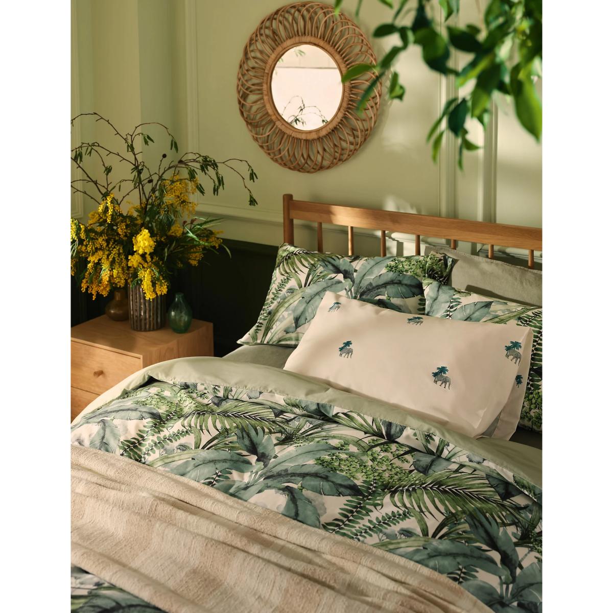 M&S Pure Cotton Watercolour Palm Bedding Set - 5FT - Green Mix, Green Mix – image 6