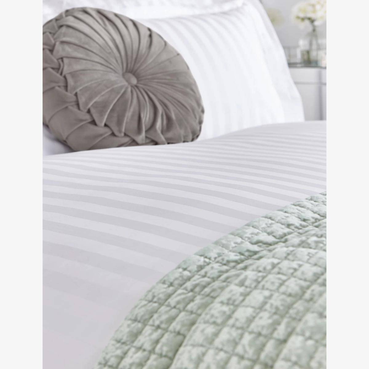 Laura Ashley Pure Cotton Sateen Shalford Bedding Set - 5FT - White, White – image 1