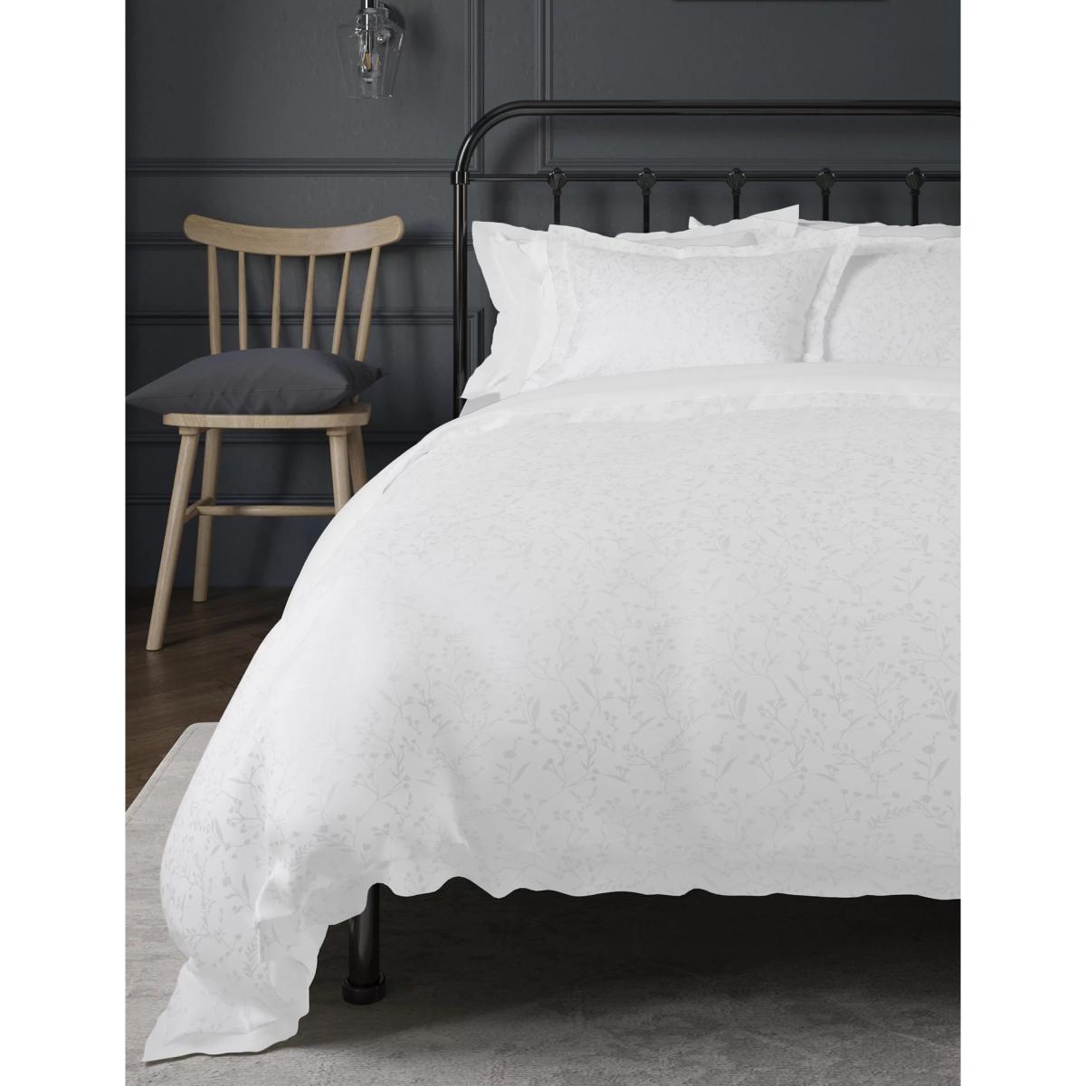 M&S Pearl Spring Foliage Jacquard Bedding Set - 5FT - White, White – image 3