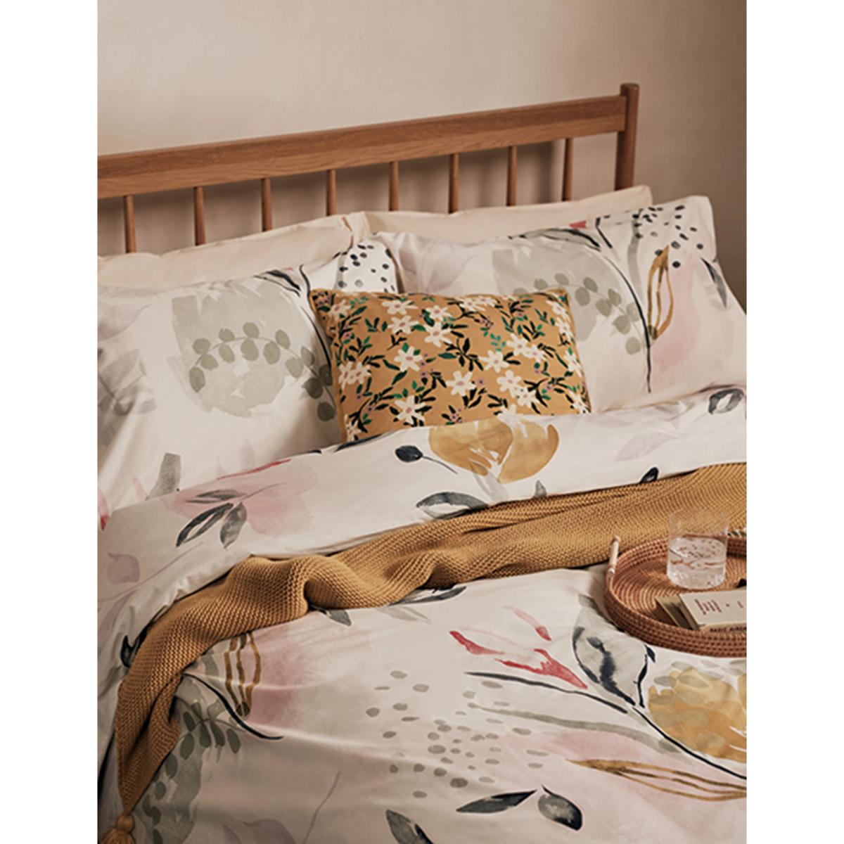 M&S Pure Cotton Abstract Leaf Bedding Set - 5FT - Multi, Multi – image 3