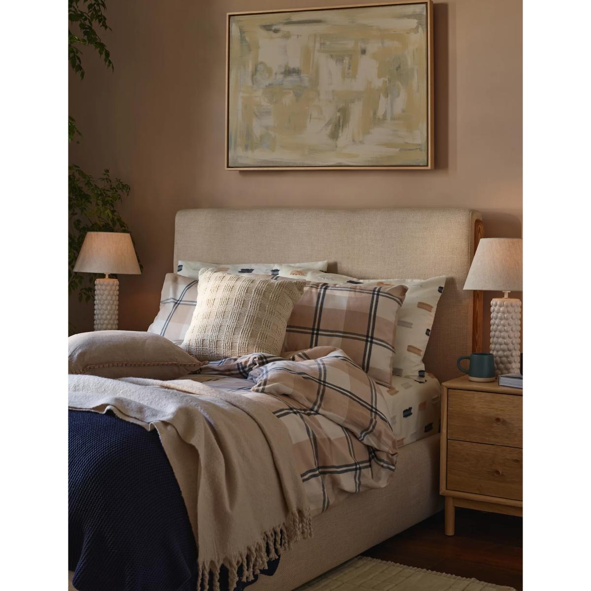 M&S Pure Brushed Cotton Tufted Dobby Bedding Set - 5FT - Natural Mix, Natural Mix – image 4