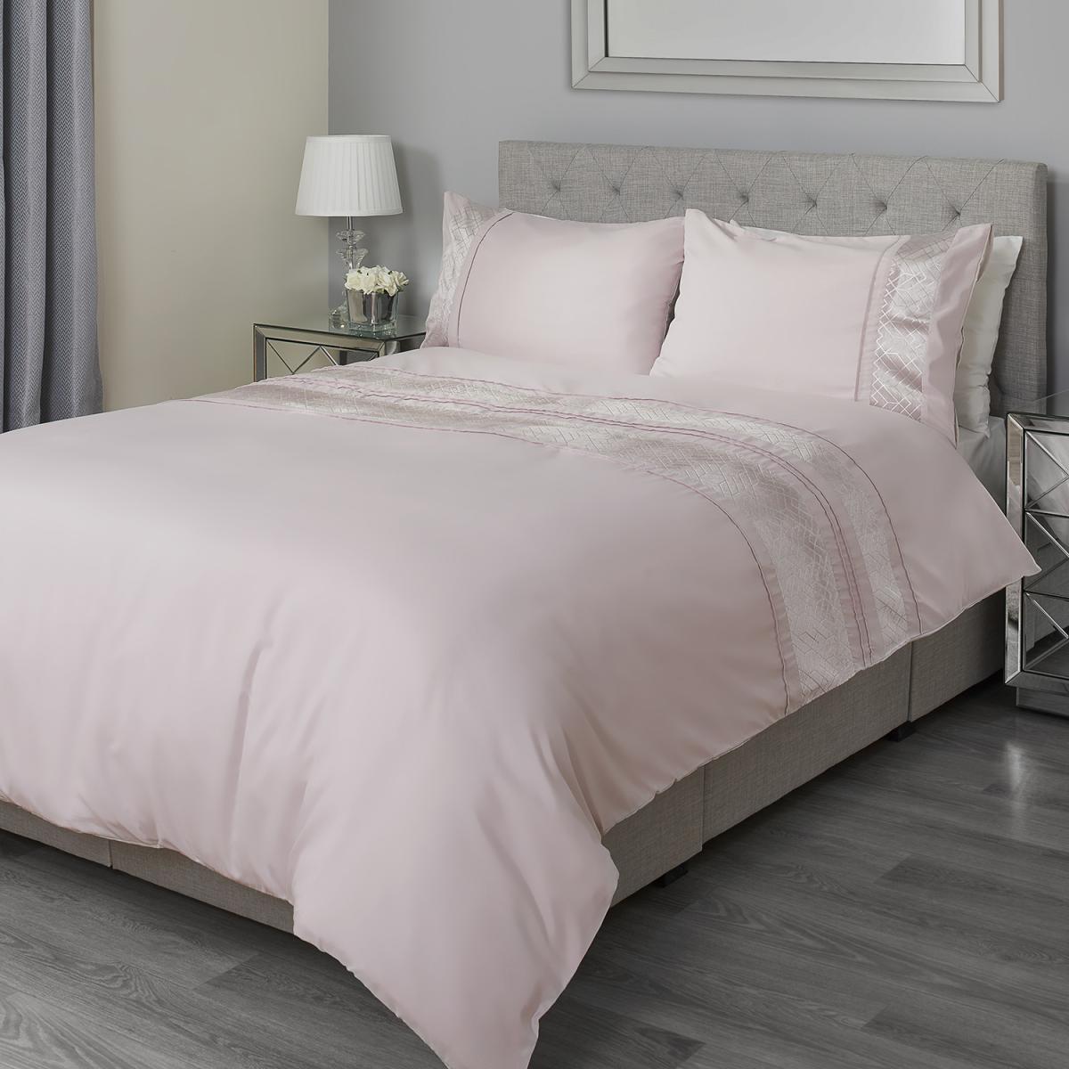 Geometric Velvet Stripe Duvet Cover and Pillowcase Set -  / King – image 2