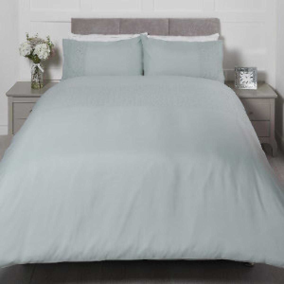 Lara Pinosonic Duvet Cover and Pillowcase Set - White / King – image 2