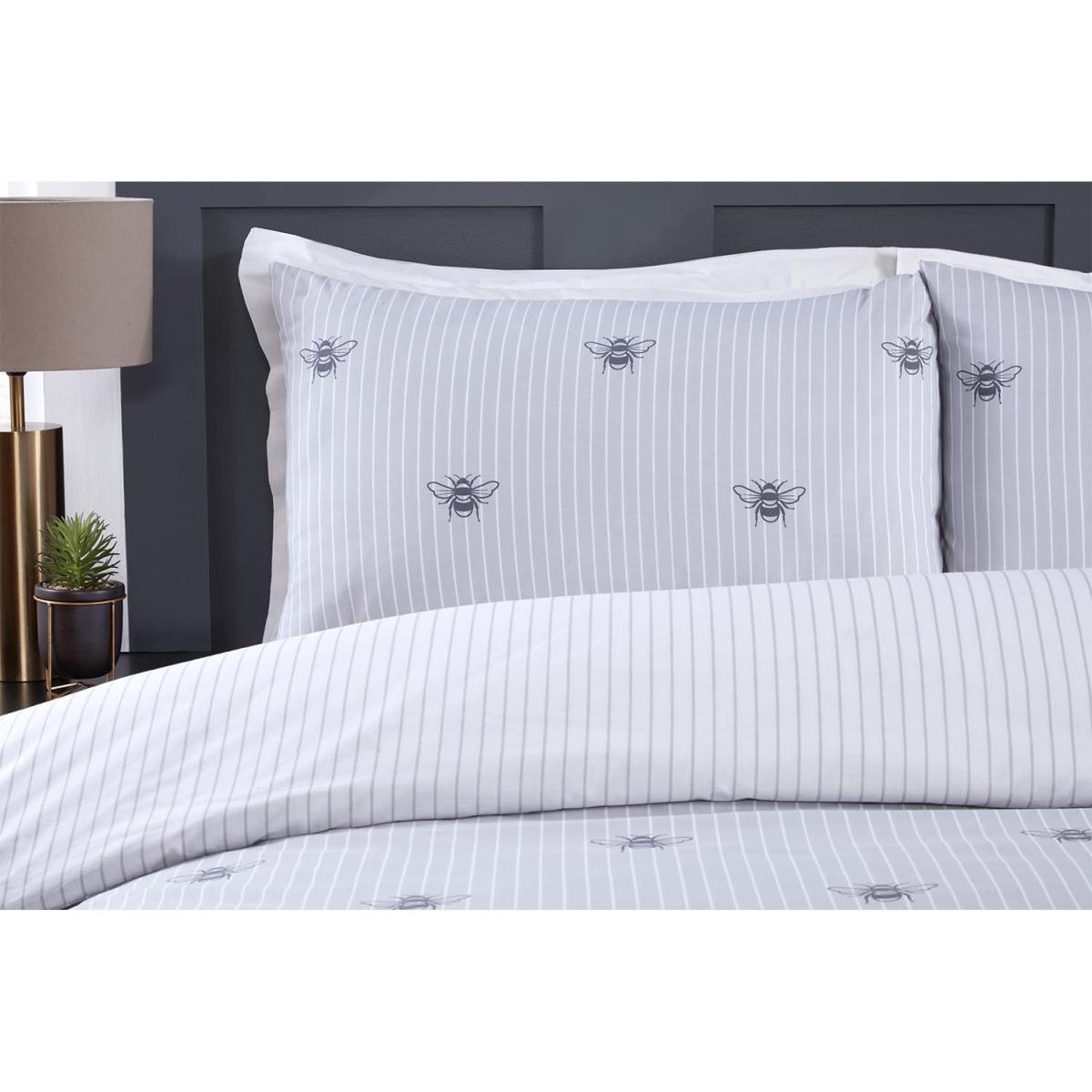 Betsy Bee Stripe Duvet Cover and Pillowcase Set  - King size – image 3