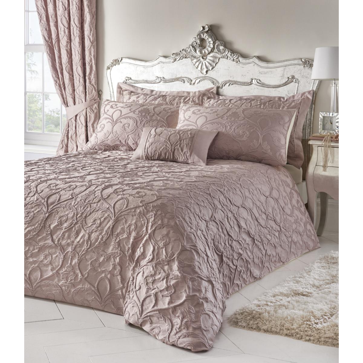 Bentley Duvet Cover and Pillowcase Set - Blush / King – image 1