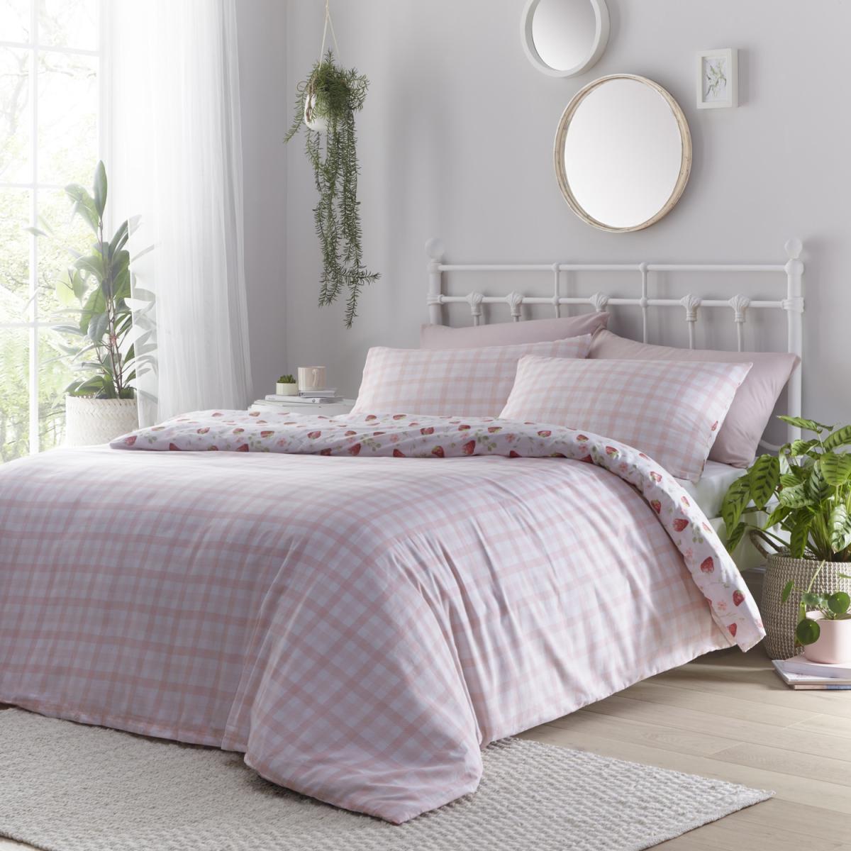 Strawberry Fields Duvet Set - Pink / King – image 4