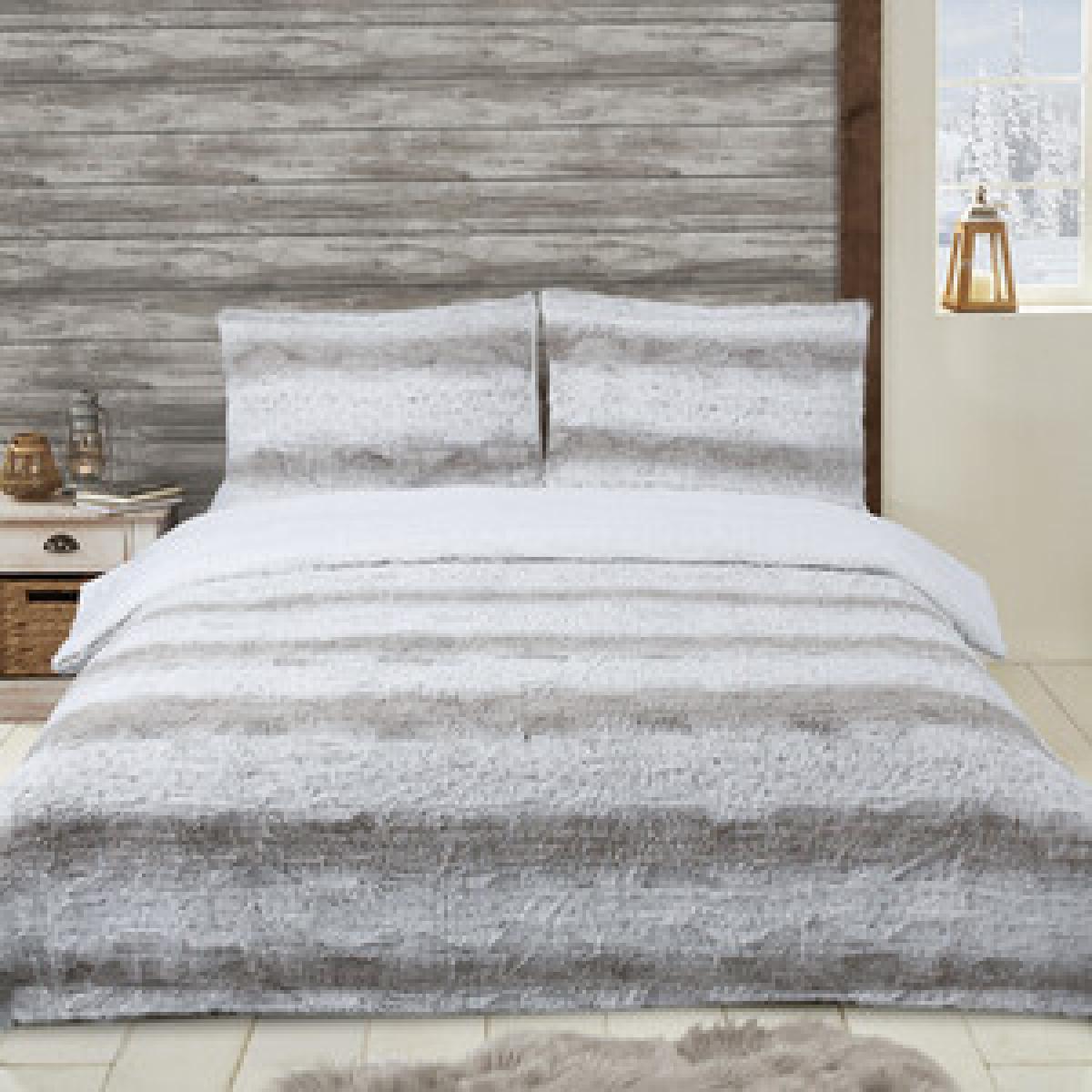 Faux Fur Duvet Cover and Pillowcase Set - Grey / King – image 3