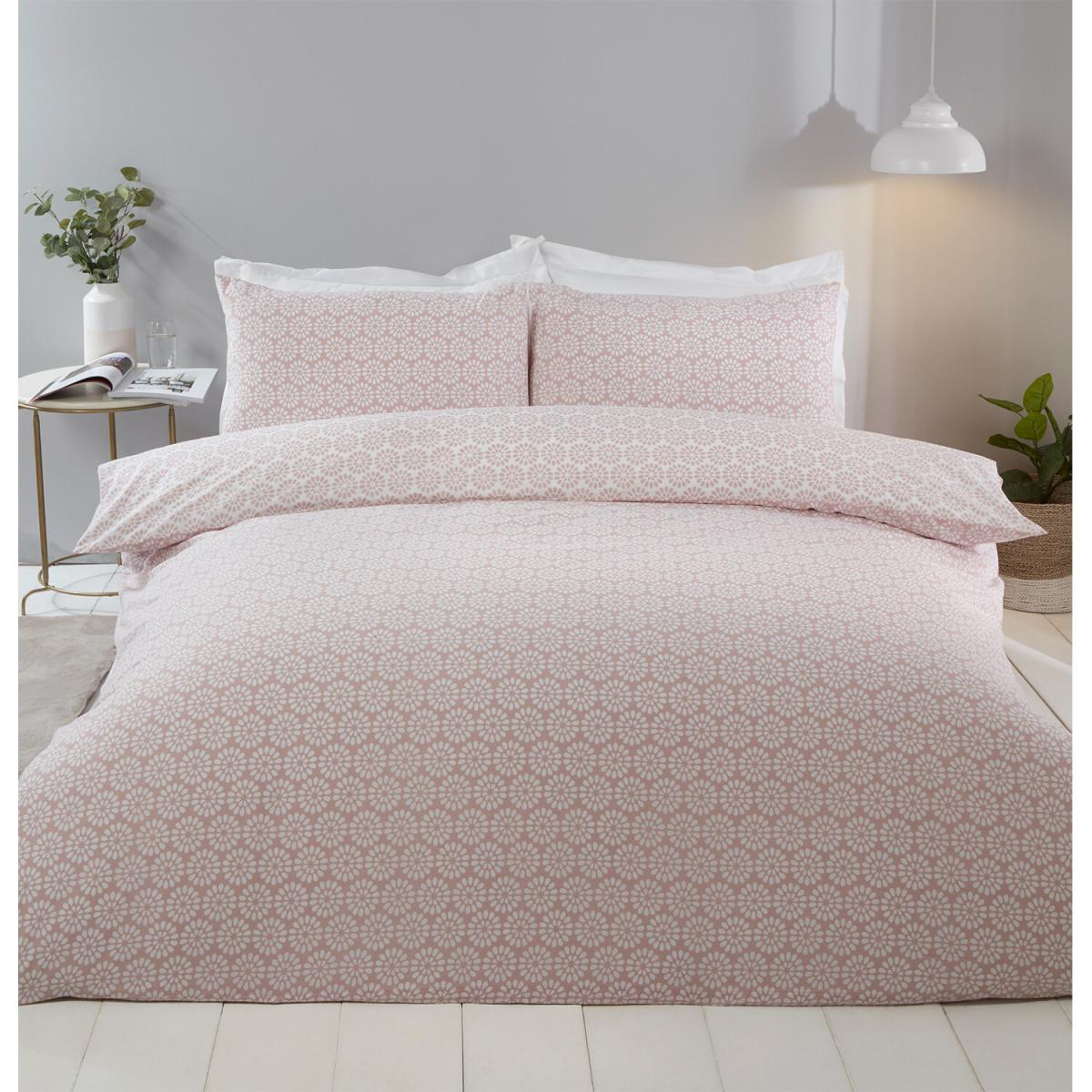 Geo Blossom Duvet Cover and Pillowcase Set - Blush / King – image 6