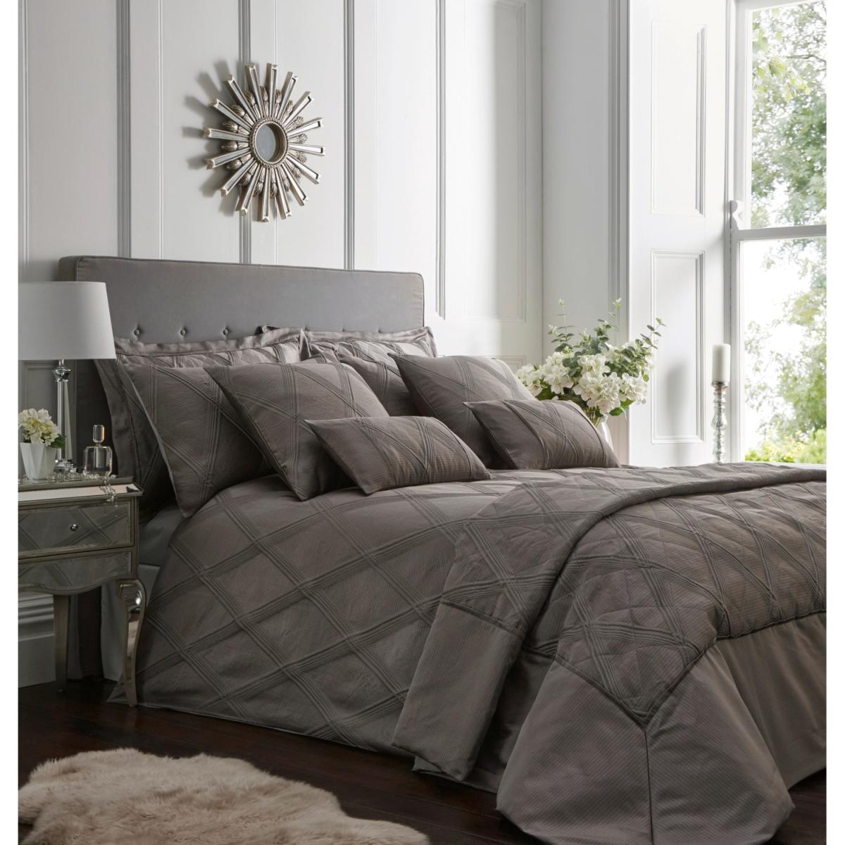 Orlando Duvet Cover and Pillowcase Set - Grey / King – image 1