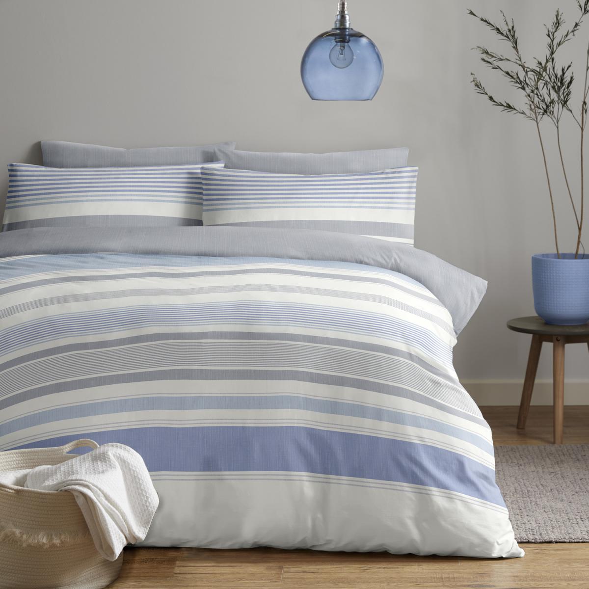 Chambray Stripe Duvet Set - King – image 2