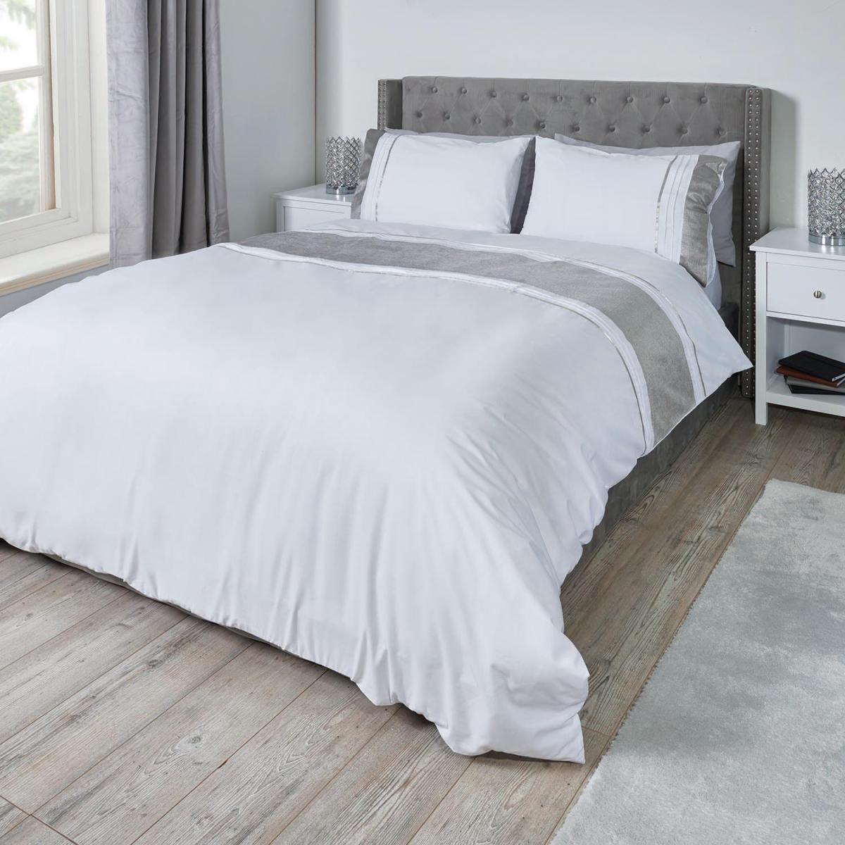 Metallic Velvet Panel Duvet Cover and Pillowcase Set - Silver / King – image 2