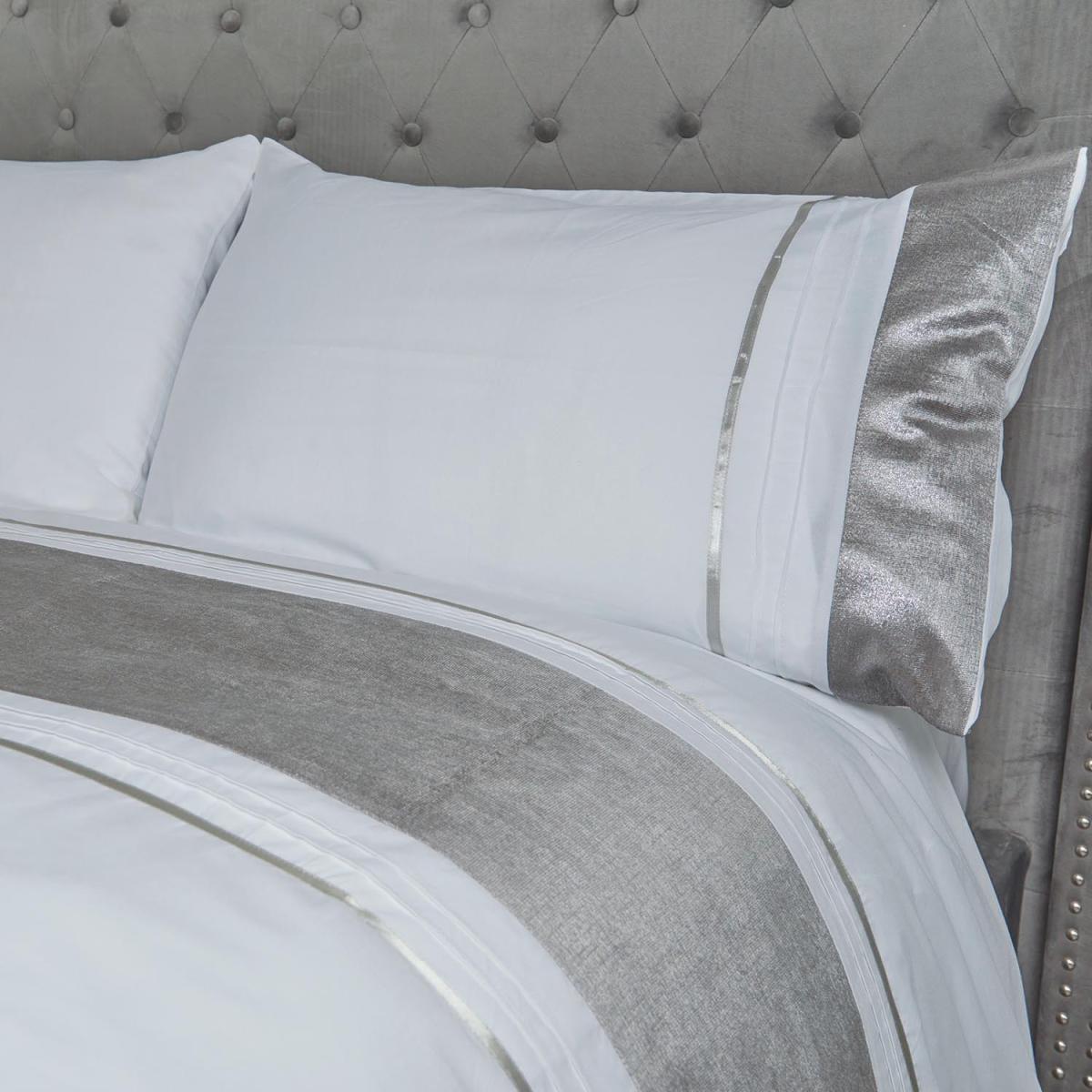 Metallic Velvet Panel Duvet Cover and Pillowcase Set - Silver / King – image 4