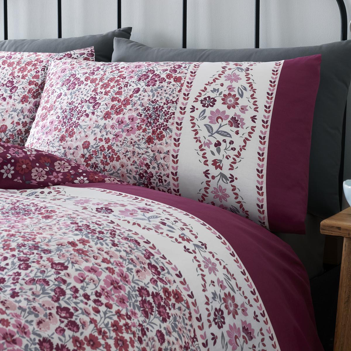 Lila Cranberry Duvet Cover and Pillowcase Set - Cranberry / King – image 4