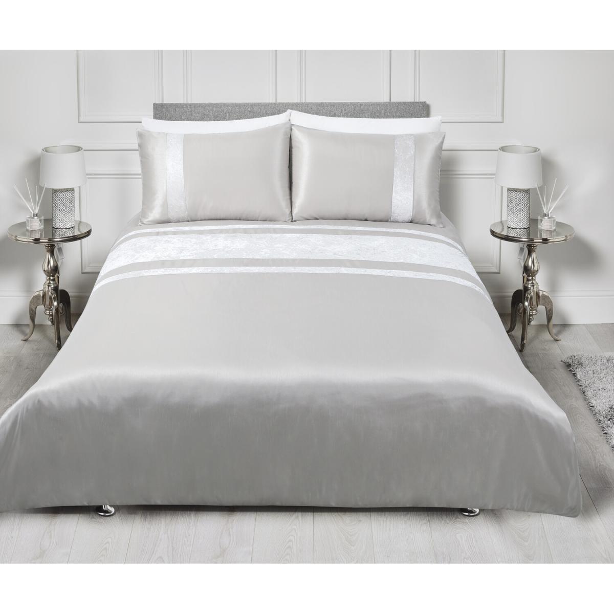 Velvet Panel Pillow Case and Duvet Set - Blush / King – image 5