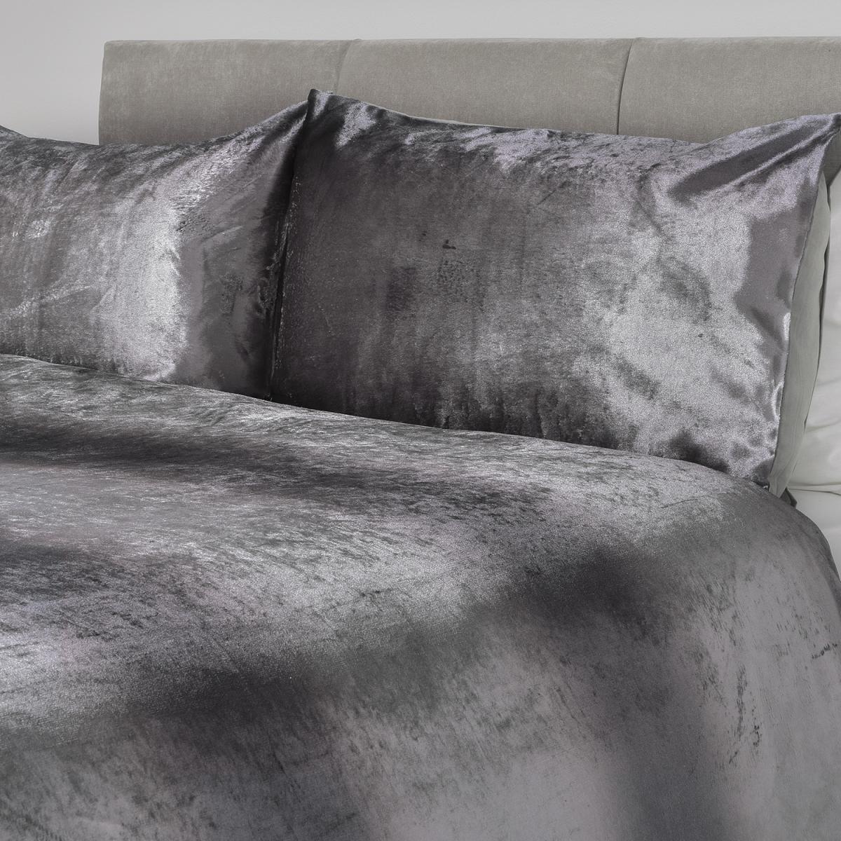 Aurora Ombre Duvet Cover and Pillowcase Set - Silver / King – image 3