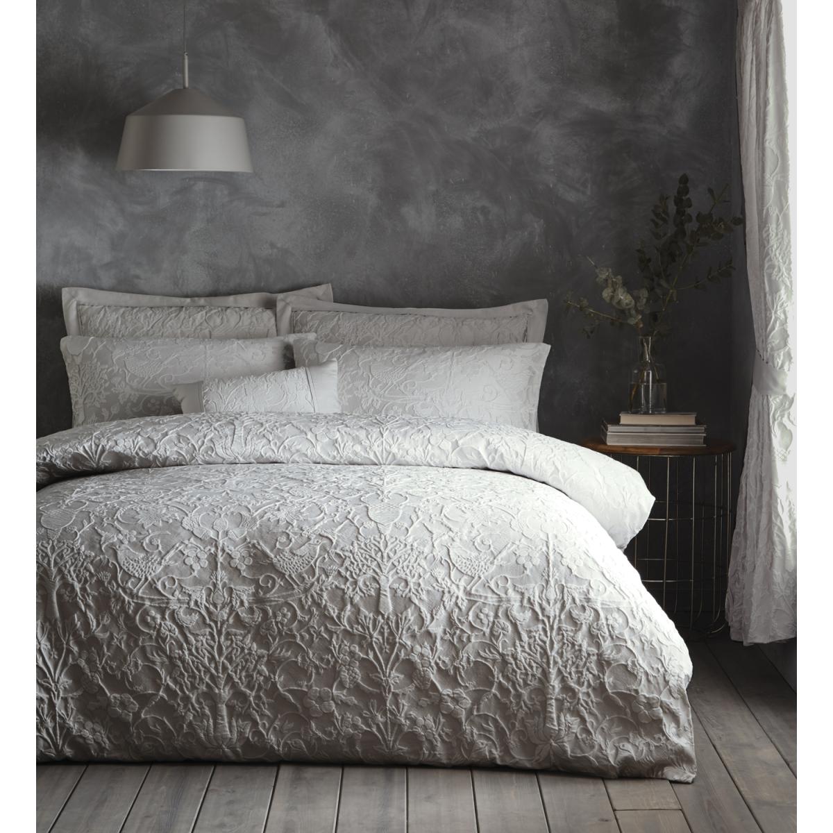 Oak Tree Duvet Cover and Pillowcase Set - Yellow / King – image 3