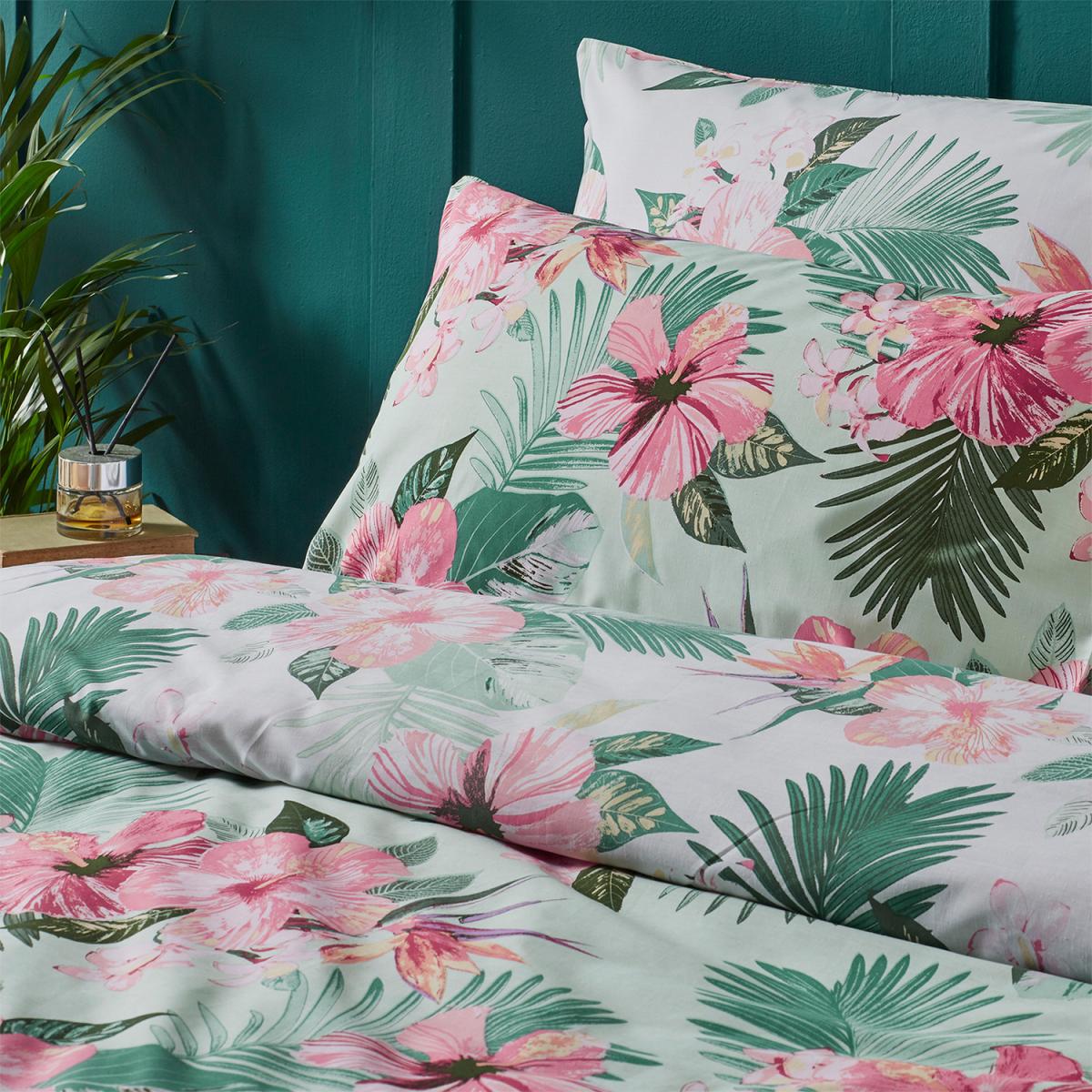Glamorous Hibiscus Duvet Cover Set - King – image 3