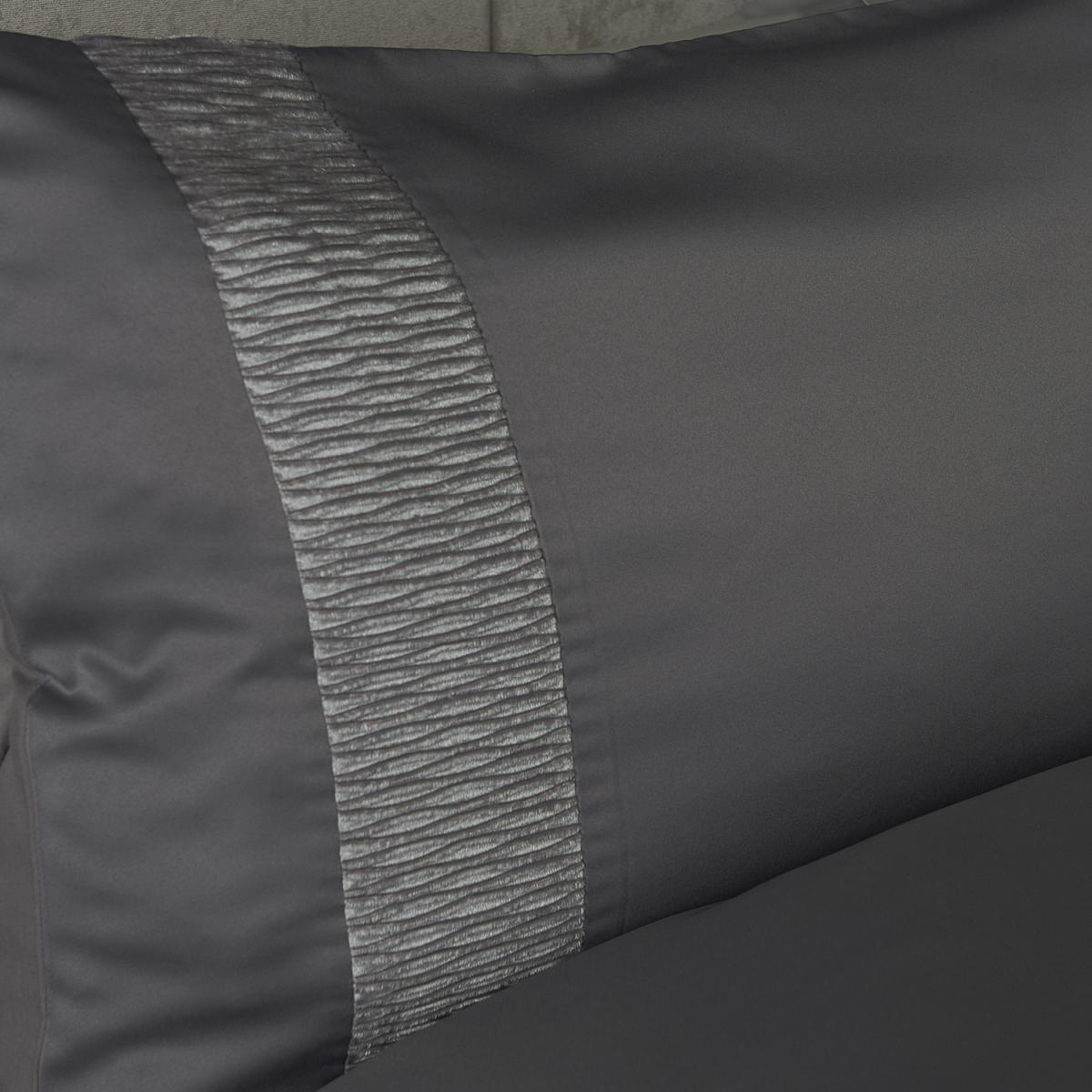 Giana Velvet Grey Duvet Cover and Pillowcase Set - Grey / King – image 3
