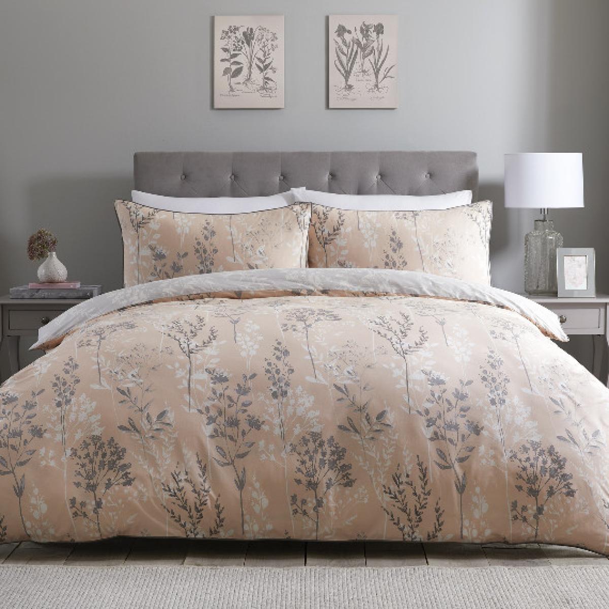 Evelyn 200 Thread Count Duvet Cover and Pillowcase Set - Apricot / King
