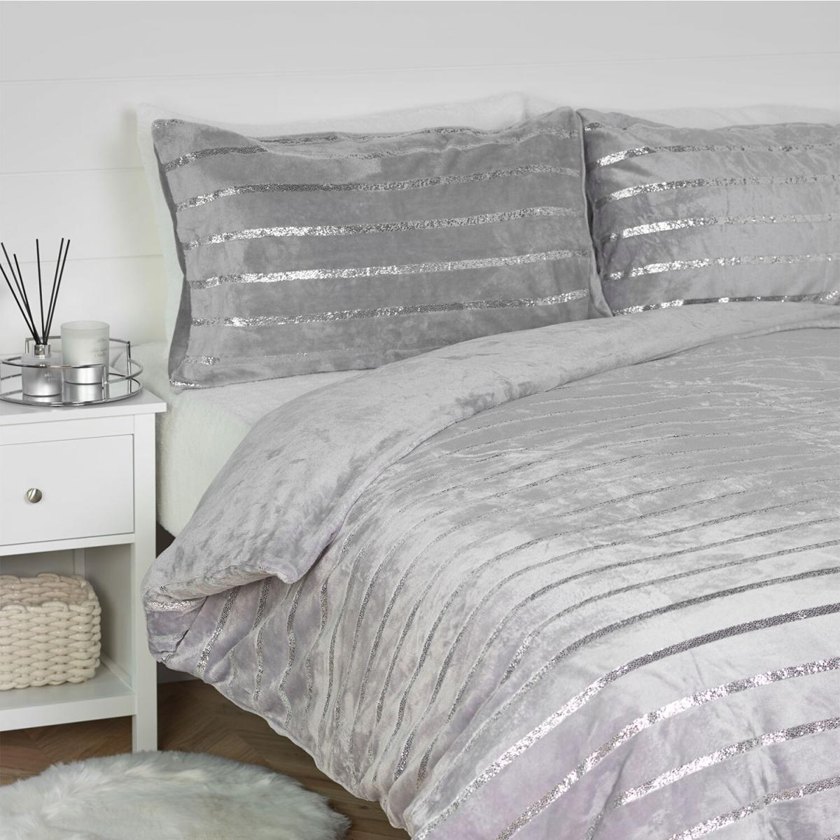 Sparkle Stripe Fleece Duvet and Pillowcase Set - Silver / King size – image 3