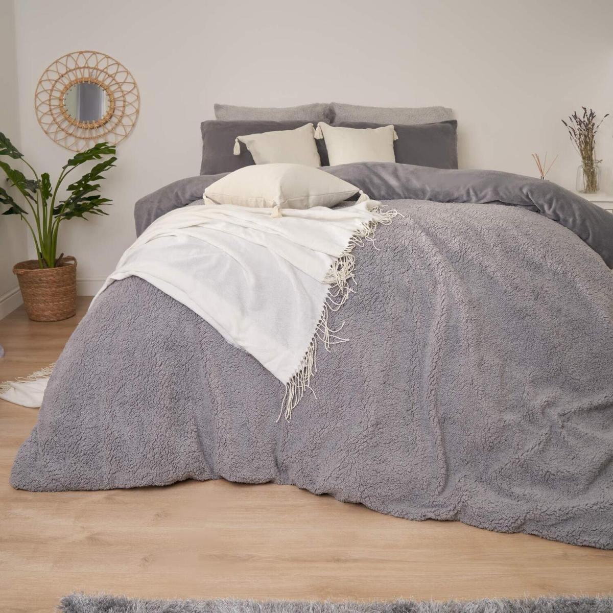 Brentfords Sherpa Fleece Reverse Duvet Cover Bedding Set - Grey / King – image 9