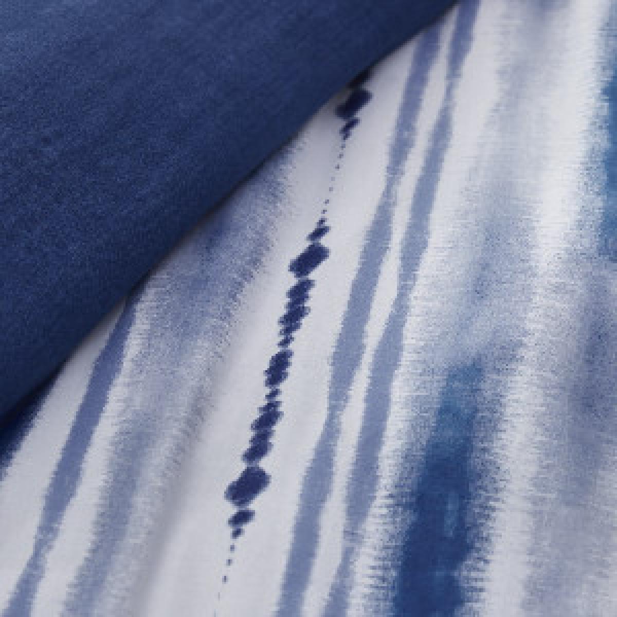 Shibori Stripe 144 Thread Count Duvet Cover and Pillowcase Set - Indigo / King – image 3